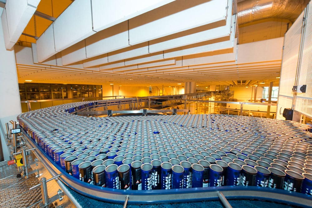 Con una capacidad anual de unos 200 millones de latas, IQ 4 YOU ahora puede ampliar su segundo pilar de negocios de envasado por contrato a terceros.